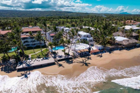 Kite Beach Oceanfront Two Bedroom Patio and Garden